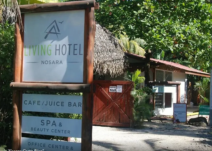 Living 3* Nosara